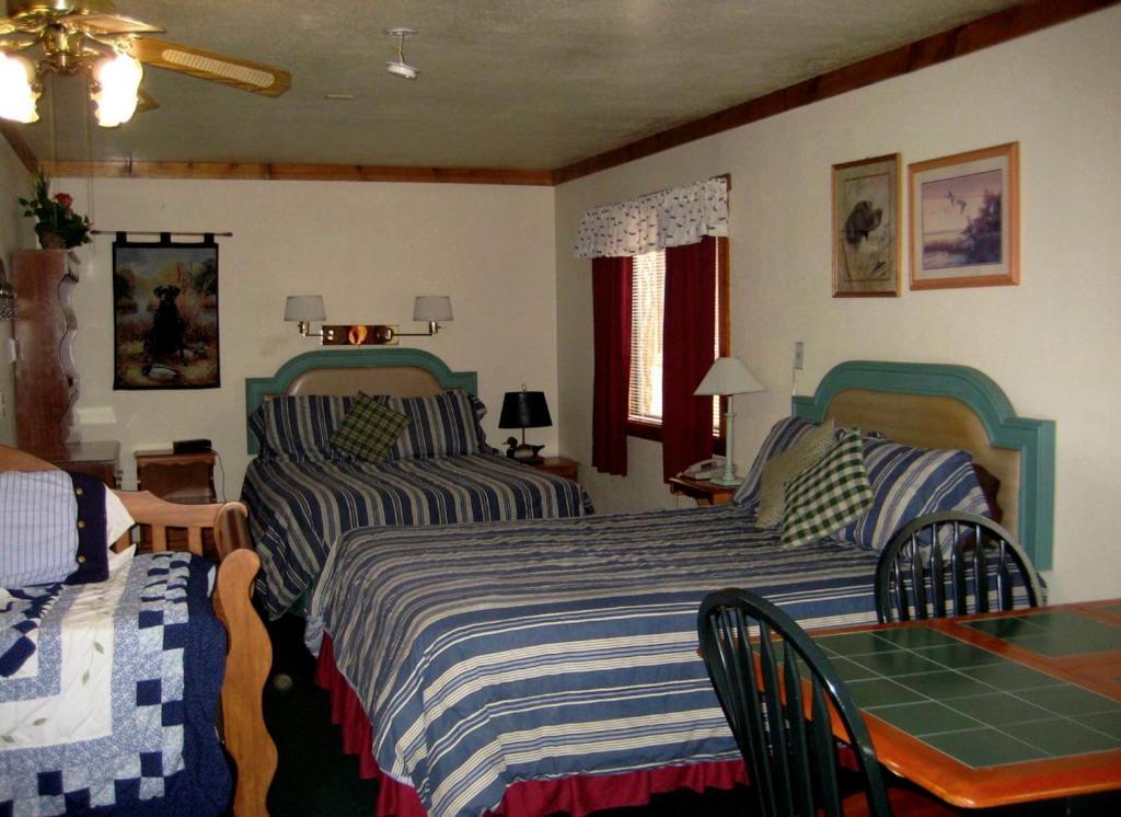 Majestic Moose Lodge - Coptic Village Big Bear Lake Habitación foto